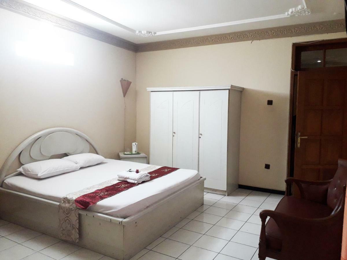 Vidi 1 Hotel Jogjakarta Kejayan Kültér fotó